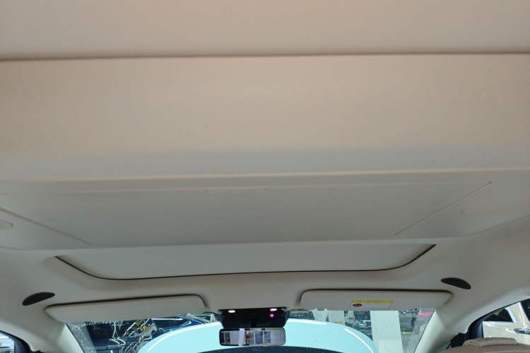 Used Li Auto MEGA 2025 Home Family Special Edition