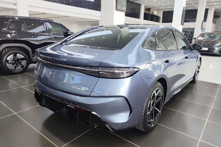 Used BYD Seal 2022 700 km Long-Range Rear-Wheel-Drive Version Rear Right 45 Deg