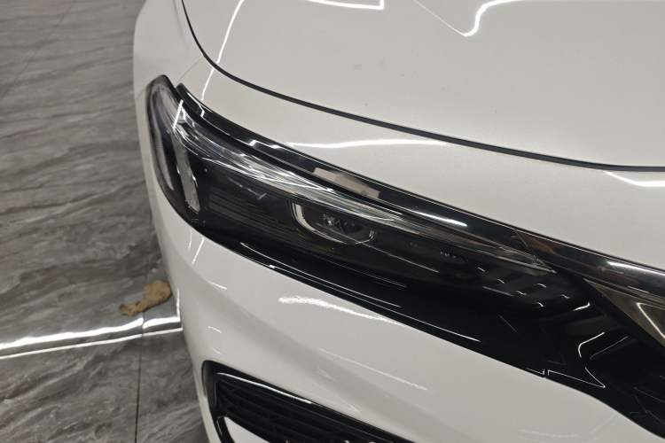 Used Honda Civic 2023 240TURBO CVT Dynamic · Center Stage Special Edition Right Front Headlight