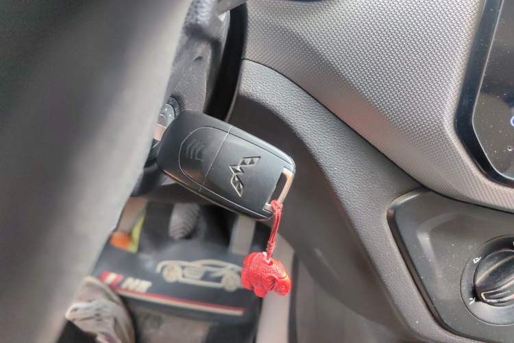 Used Wuling Hongguang 2021 1.5L Facelift S Comfort Version Hydraulic Power Steering LAR Vehicle Key