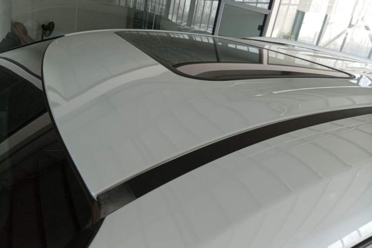 Used Toyota Granvia 2022 2.5L Hybrid Premium Edition