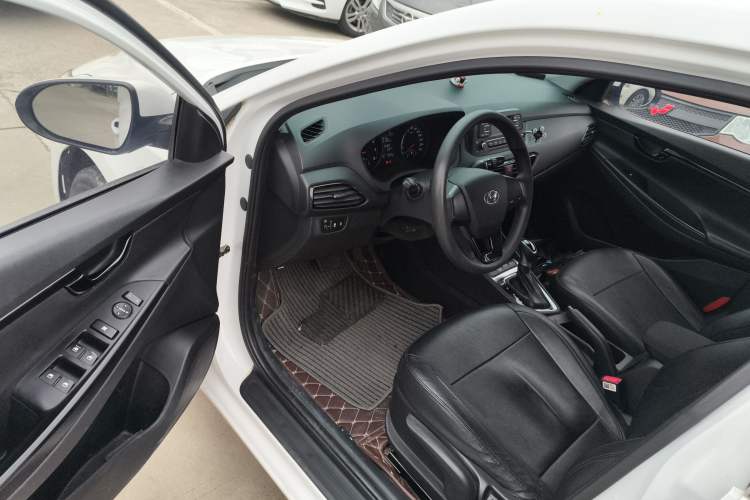 Used Hyundai Celesta 2018 1.6L Automatic GL Enjoyment Edition China VI compliant
