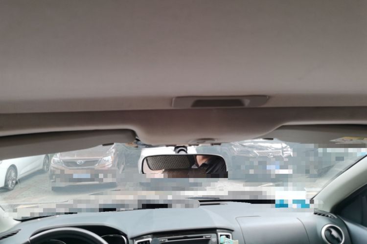 Used Venucia T70 2015 2.0L Manual RuiXiang Edition
