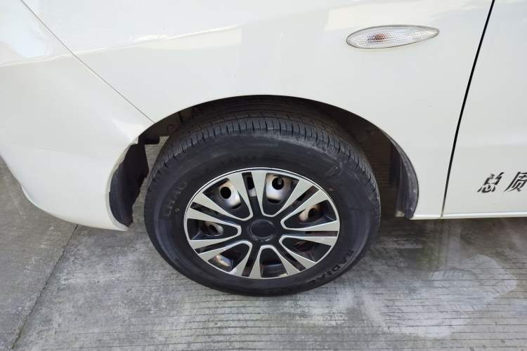 Used JAC Refine M3 2021 PLUS 1.8L 2-Seat Shuttle Version
