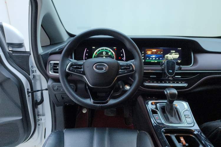 Used GAC Trumpchi M6 2023 PRO 270T DCT Luxury Edition Steering Wheel