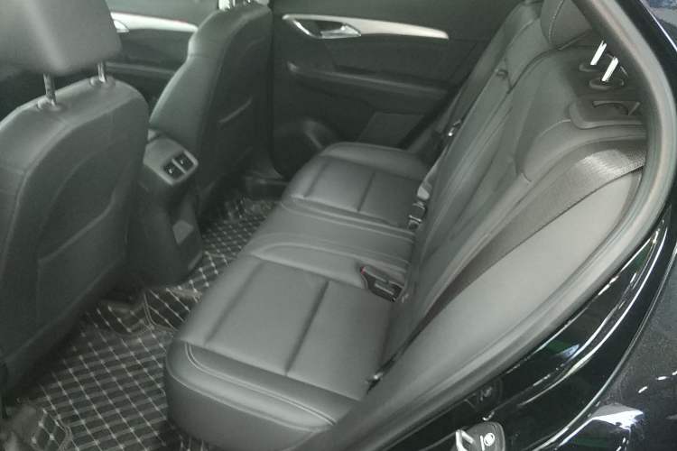 Used Buick Envision 2025 25T Entry-Grade Platinum Edition
