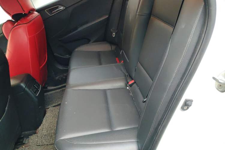 Used Hyundai Mistra 2014 1.8L Automatic Smart GLS
