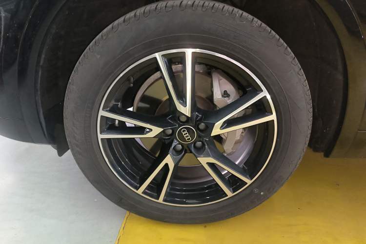 Used Audi Q5L 2024 40 TFSI Fashion Dynamic Model
