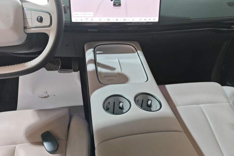 Used Nissan N7 2025 625 Max Gear Lever