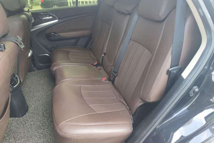 Used BYD Tang New Energy 2015 2.0T Four-Wheel-Drive Flagship Model Left Rear Seat