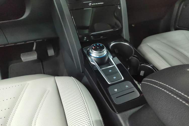 Used Ford Escape 2020 EcoBoost 245 Four-Wheel Drive Luxury Edition