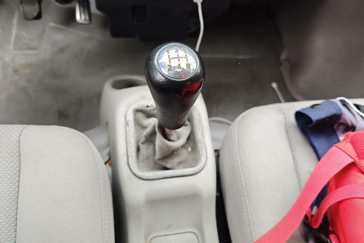 Used CHANGAN KAICHENG Taurus 2013 1.2L Elite Model Gear Lever