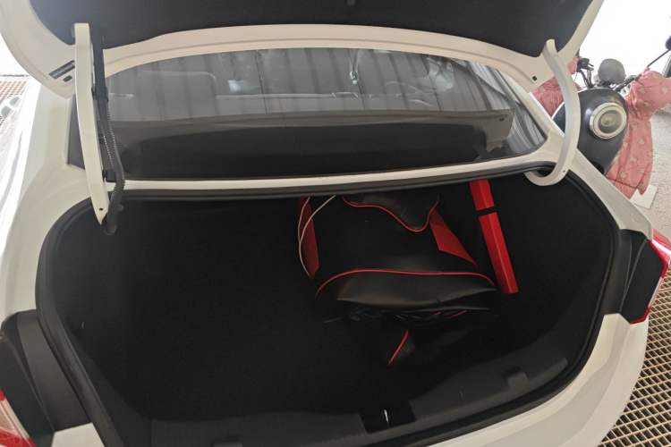 Used Chevrolet Cruze 2018 320 Automatic Pioneer Sunroof Edition
