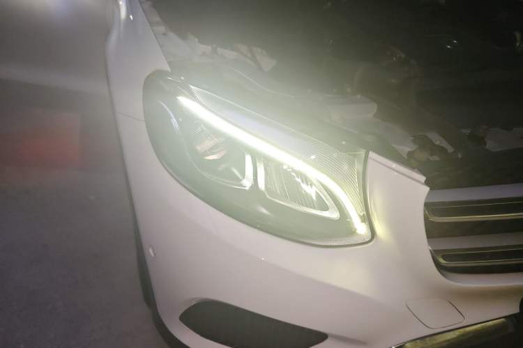 Used Mercedes-Benz GLC 2019 GLC 200 L 4MATIC Right Front Headlight