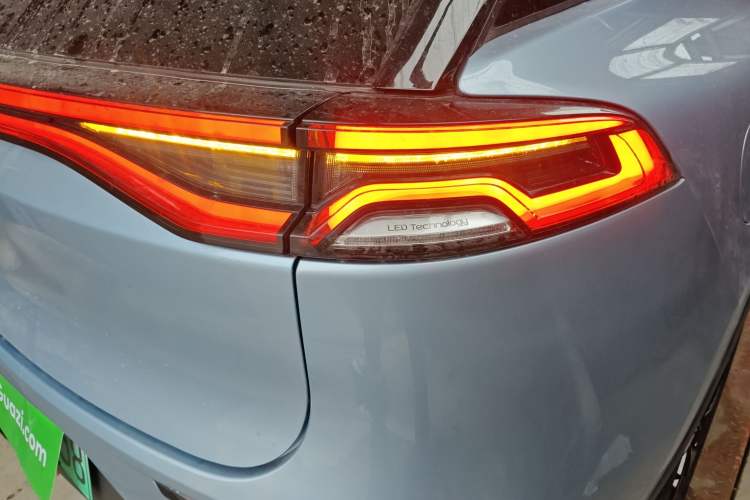 Used BYD Tang New Energy 2023 DM-i Champion Edition 112KM Prestige Model Right Rear Taillight