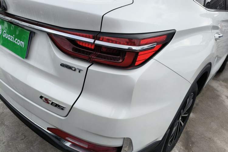 Used Changan CS85 COUPE 2019 1.5T DCT Version China VI Standard
