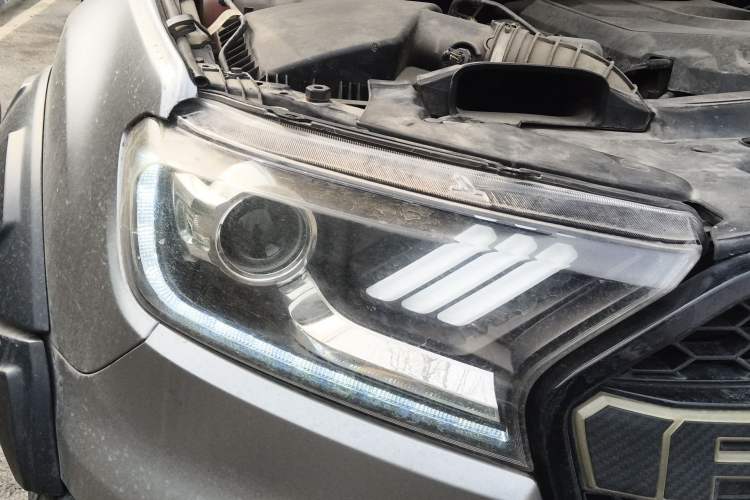 Used Ford Everest 2016 2.0T Gasoline Automatic 4x4 Luxury Edition