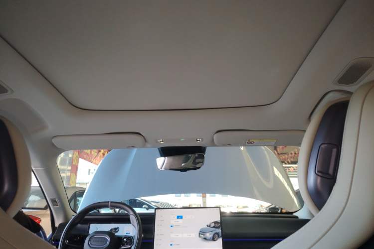 Used Lynk & Co 07 2024 EM-P 126 Long-Range Halo