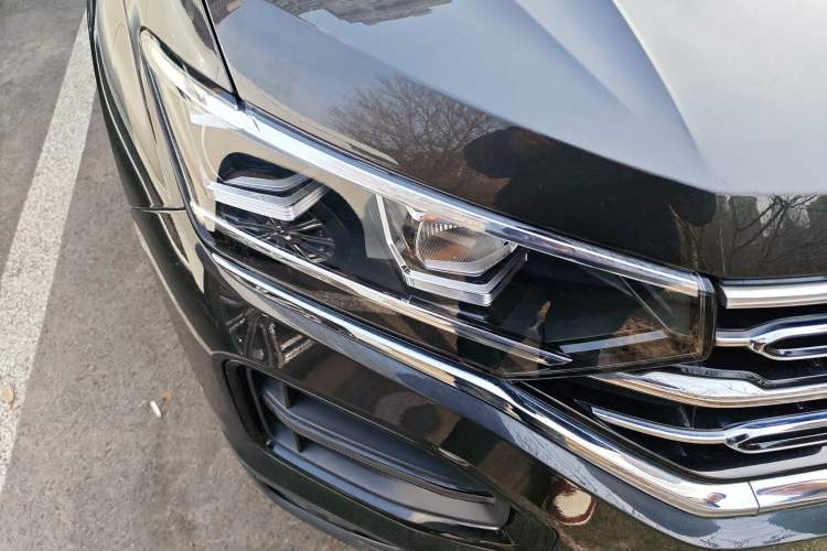 Used Volkswagen Tayron 2019 Teramont Edition 280TSI Two-Wheel Drive Luxury Model China VI Standard Right Front Headlight