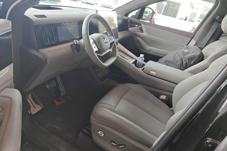 Used Denza N8L 2025 Model Flagship Model