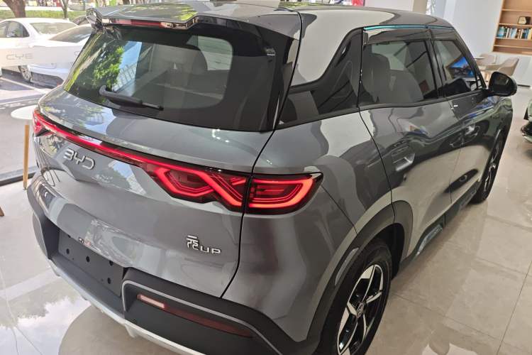 Used BYD Yuan UP 2024 401KM Leading Edition Rear Right 45 Deg