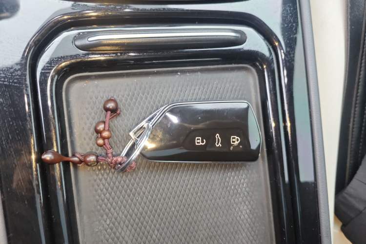 Used Volkswagen ID.4 CROZZ 2022 Standard Range PURE Edition Vehicle Key