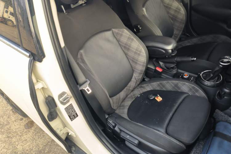 Used MINI MINI 2015 1.5T COOPER Fun Five-Door Edition