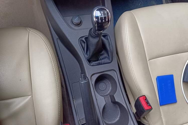 Used Wuling Hongguang 2015 1.5L S1 Standard China V-Emission Standards