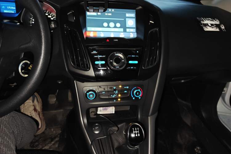 Used Ford Focus 2017 Hatchback 1.6L Manual Comfort Plus SmartDrive Edition
