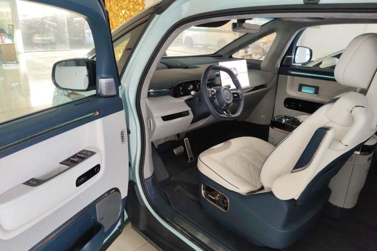 Used Zeekr MIX 2025 Long-Range Intelligent Driving Edition
