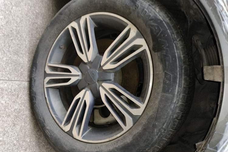 Used Leopaard CS10 2017 1.5T Manual Prestige Model Right Front Wheel Hub