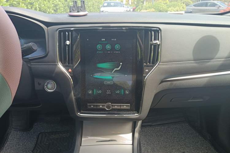 Used Roewe i6 New Energy 2017 45T Hybrid Connective Smart Luxury Edition