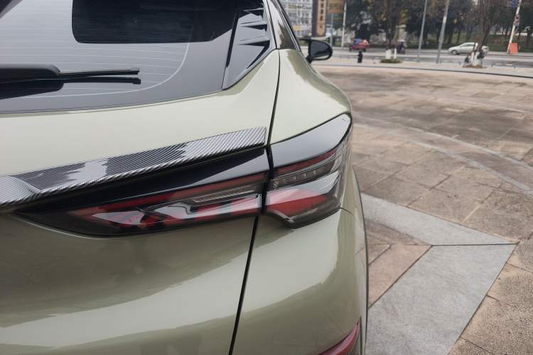 Used CHANGAN UNI-T 2022 1.5T Flagship Edition Right Rear Taillight