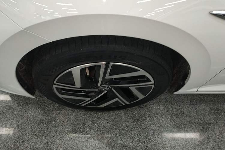 Used Volkswagen Sagitar 2023 300TSI DSG Excellence Edition Exterior 4