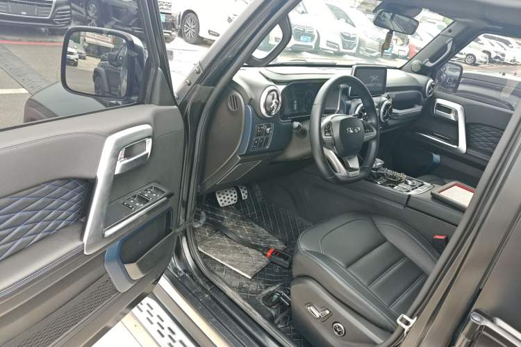 Used BAIC Off-Road BJ40 2021 2.0D Automatic Four-Wheel Drive Blade Hero Edition Adventurer Type