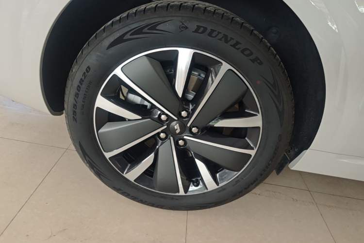 Used Li Auto L6 2025 Pro Smart Refresh Edition
