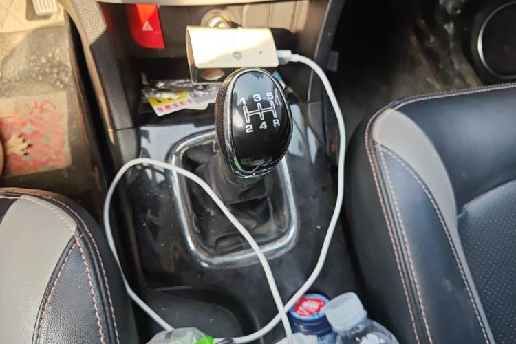 Used HYOSOW H3 2015 1.5L manual luxury version Gear Lever