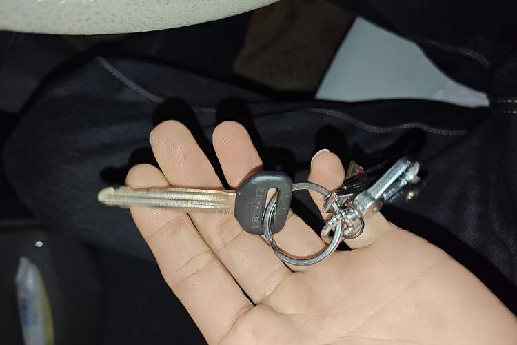 Used FAW Xiali N5 2011 1.0L Manual Standard Edition
