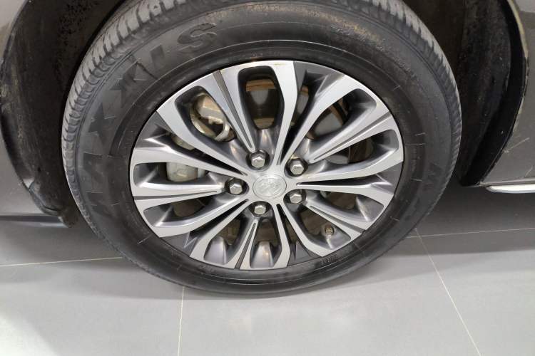 Used Buick GL8 2023 Land Executive Class 652T Luxury Model