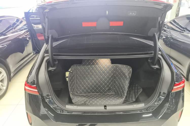 Used BMW 5 Series 2025 530Li Leading Model M Sport Package
