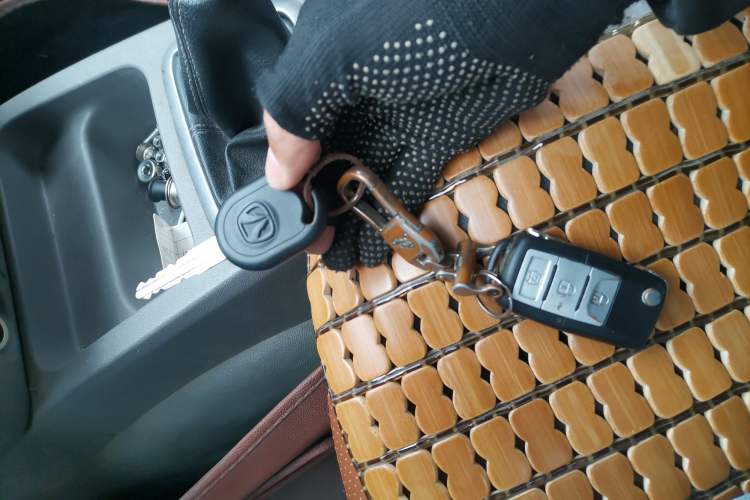 Used BAIC Weiwang M20 2014 1.5L practical type BJ415A Vehicle Key