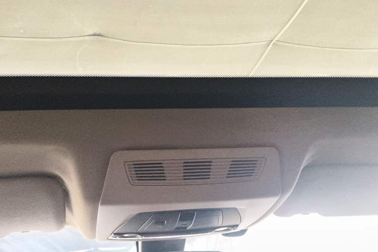 Used BMW 5 Series 2014 525Li Luxury Design Package