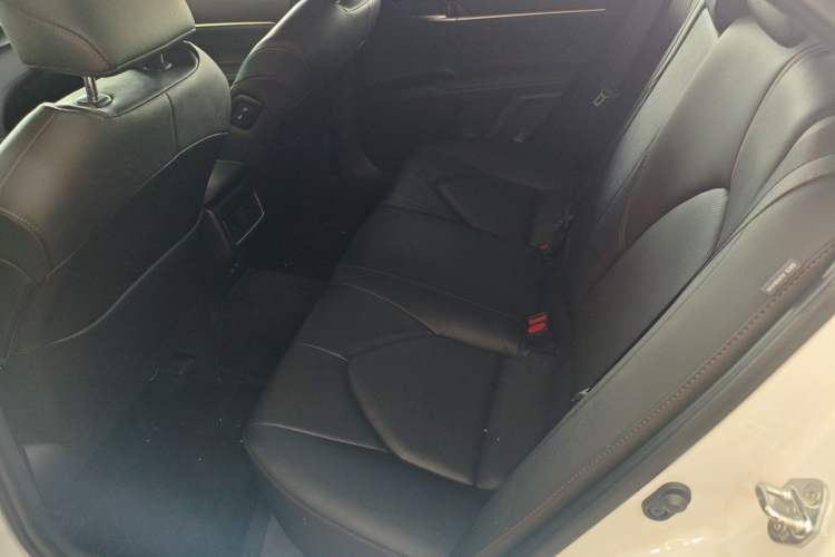 Used Toyota Camry 2021 2.0G Luxury Edition