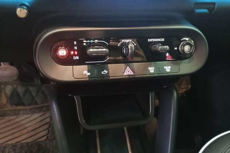 Used MINI Electric COOPER 2025 456km COOPER E Classic Style Gear Lever