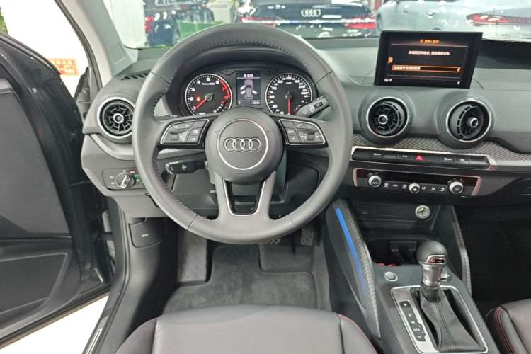 Used Audi Q2L 2021 35 TFSI Fashion Dynamic Model
