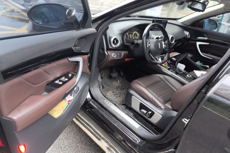 Used Wey VV7 2017 2.0T Ultra-Luxury Version Driver Seat