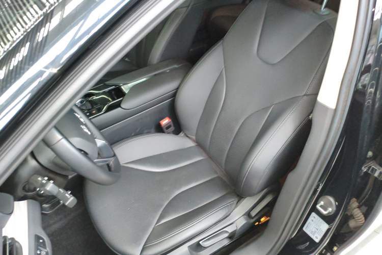 Used Hongqi E-QM5 2023 560km PLUS
