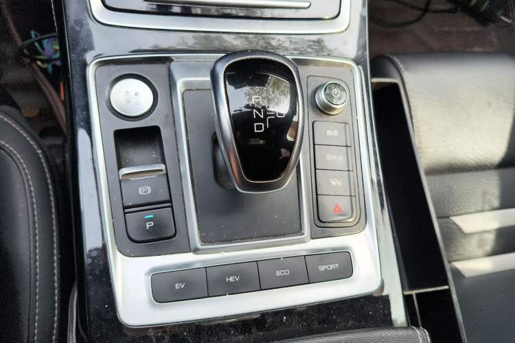 Used BYD Qin Pro New Energy 2019 DM Super Edition 1.5TI Automatic Smart Connect X-Trail Model China VI Standard Gear Lever