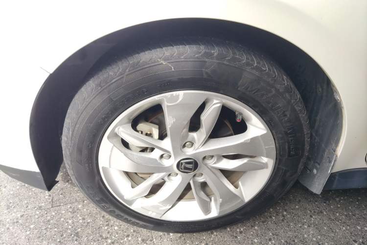 Used Luxgen S3 2016 1.6L CVT Smart Enjoyment Model