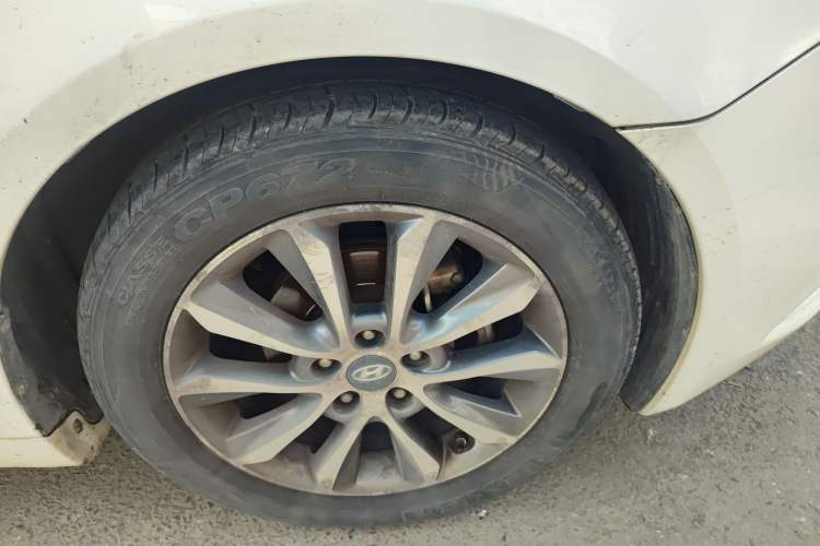 Used Hyundai Sonata 2013 2.4L Automatic Leading Edition China IV Standard
